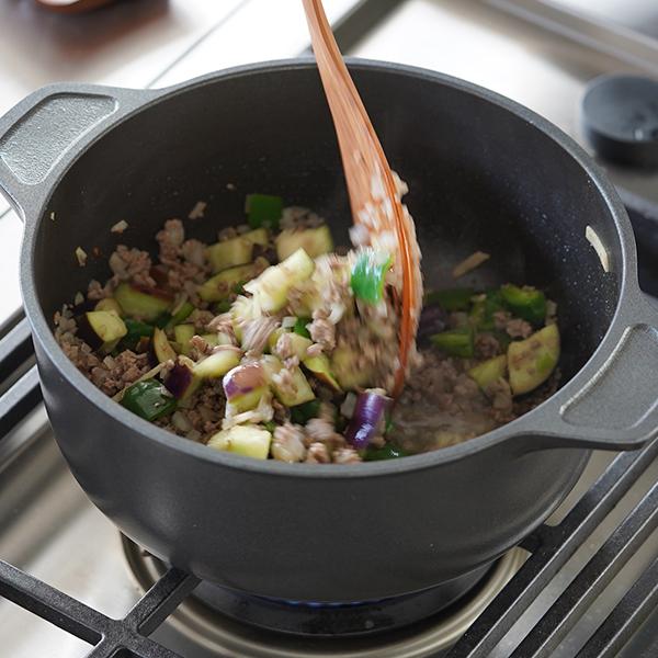 文化軽金属鋳造 藤栄 味わい鍋 両手 22cm アルミ鍋 万能鍋 両手鍋 無水