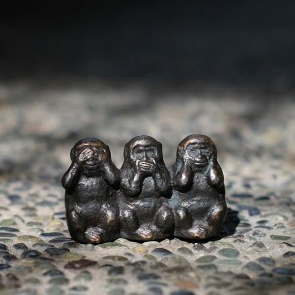 置物 三賢猿 見ざる言わざる聞かざる 五八PRODUCTS 讃岐鋳造品 原銅像