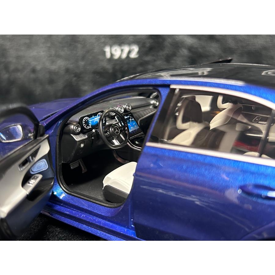 NZG 1/18 Mercedes Benz C class (W206) 2021 spectral blue