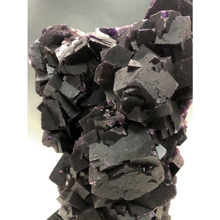 希少 特大 フローライト 蛍石 原石 H47cm 送料無料 台座付 ブラック