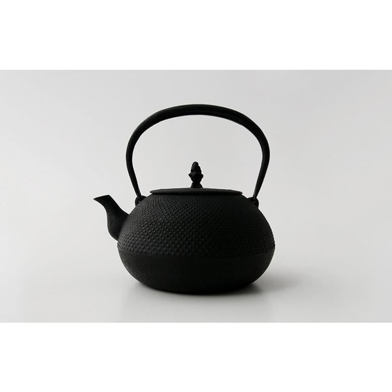 鉄瓶 南部鉄器 やかん 釜定 平丸 あられ 1.7L 白湯 直火 IH対応 ケトル