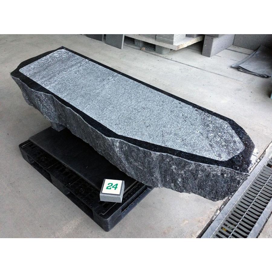 幅200cm×奥行き65cm×高さ約25cm 国産黒御影石（福島県産：浮金石）の沓