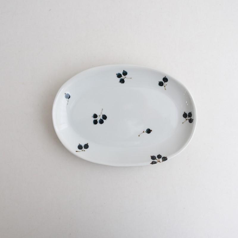 未使用】徳永遊心 *黒い実ちらし 楕円皿 22.5cm*お皿白ネイビー【陶器