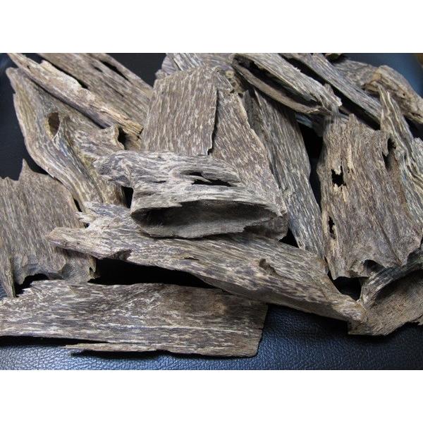 ベトナム産高級栽培沈香【中高ランク】5g量り売り サンプル 沈香 沈水