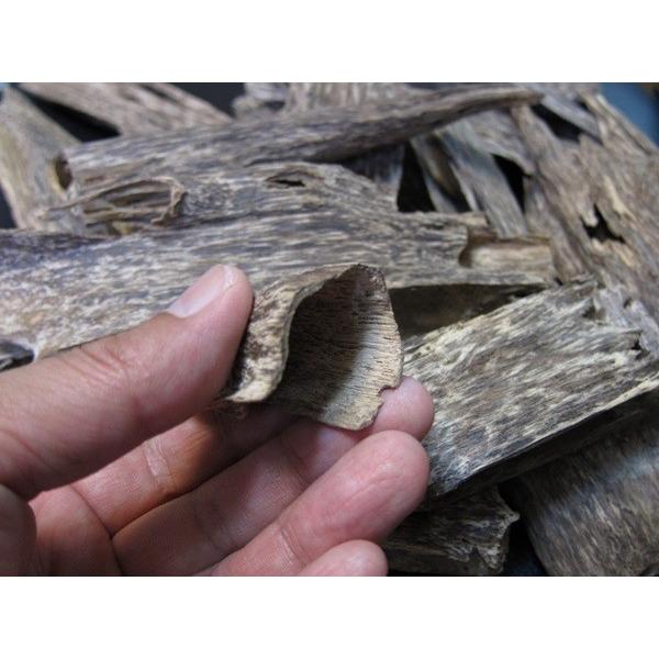 ベトナム産高級栽培沈香【中高ランク】5g量り売り サンプル 沈香 沈水