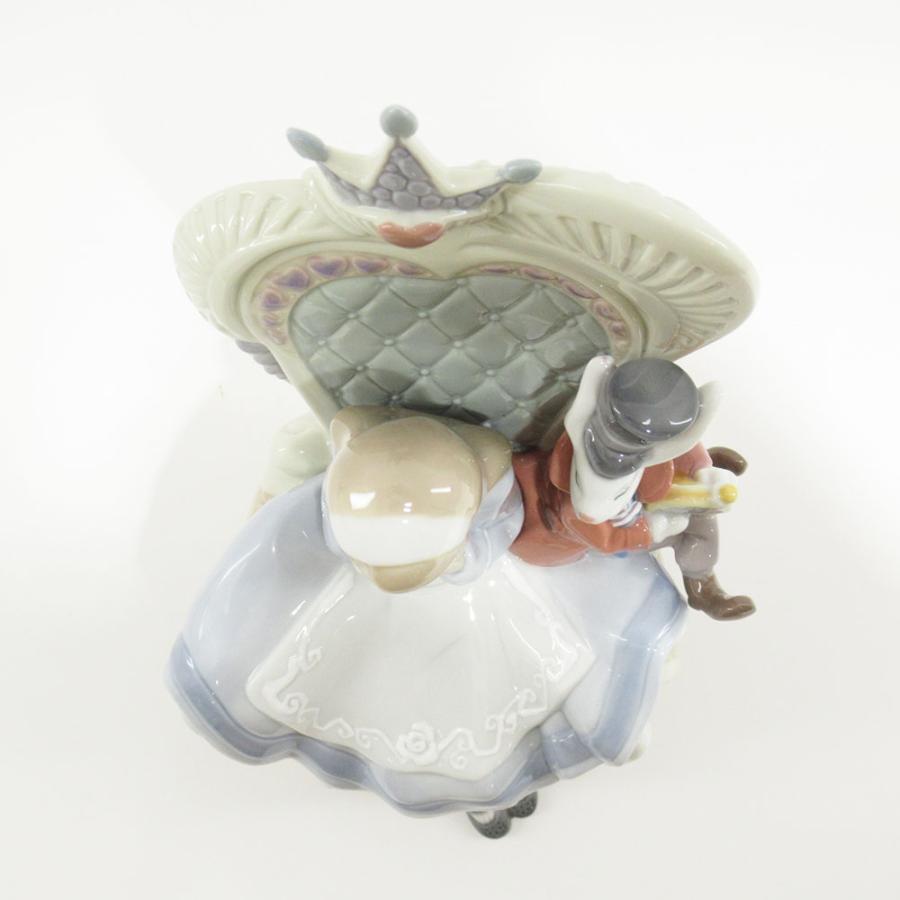 Lladro リヤドロ ♯8350 「アリス・イン・ワンダーランド」 フィギュ