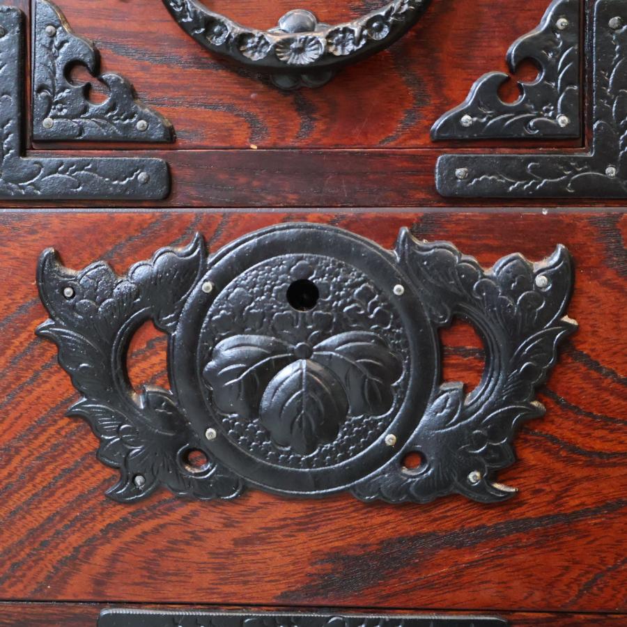 岩谷堂箪笥 欅材 漆塗り 4段チェスト 牡丹模様 南部鉄器 6杯整理タンス