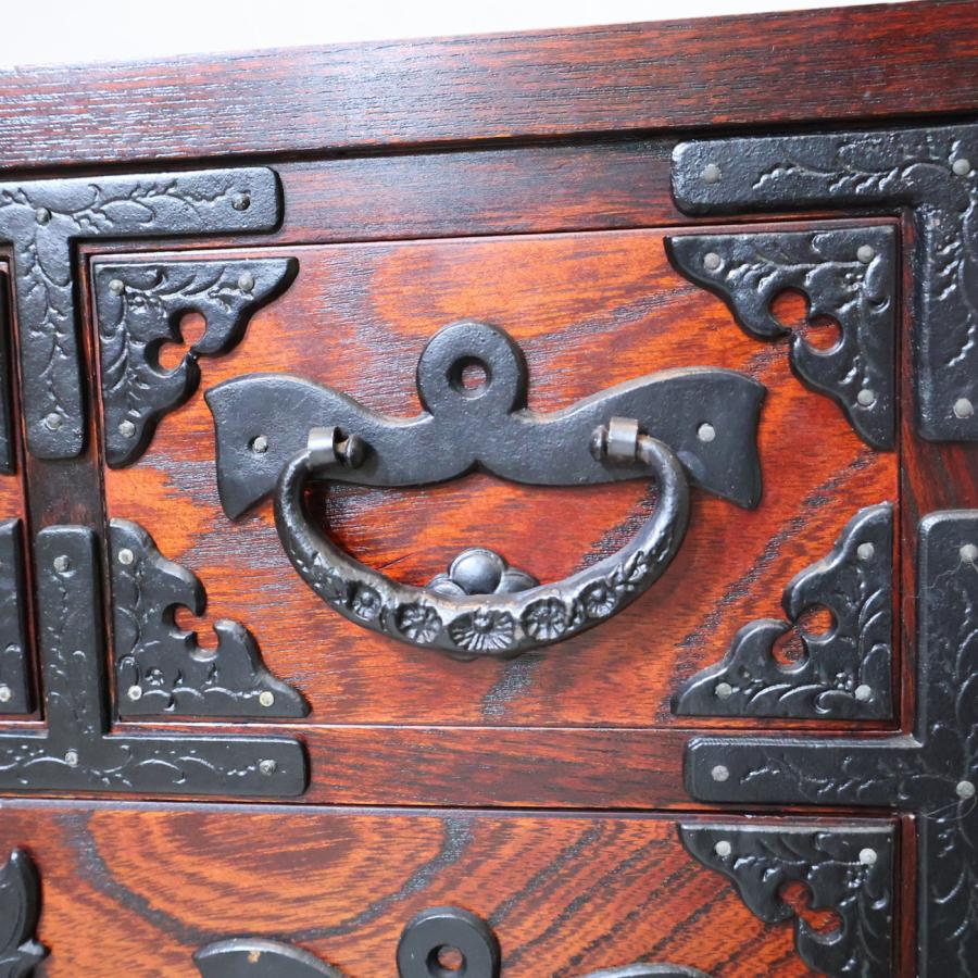 岩谷堂箪笥 欅材 漆塗り 4段チェスト 牡丹模様 南部鉄器 6杯整理タンス