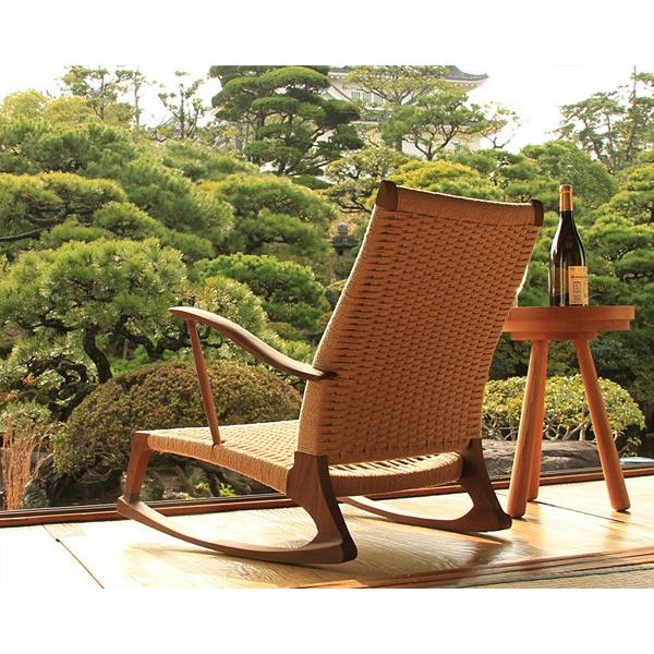 自分好みのくつろぎ方を楽しめる ロッキングチェア YURAGI 塚本木工