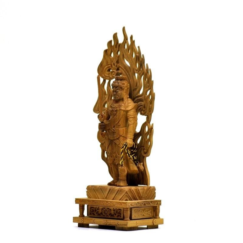 木彫り仏像 【不動明王】 白檀 火炎光背四角台 立3.0寸 総高19cm