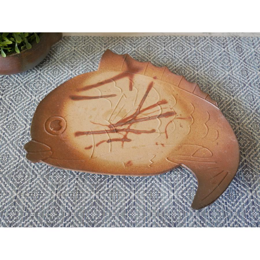 鯛のお皿 /津軽金山焼 金山焼 皿 お皿 陶器 焼き締め めでたい 鯛 お魚