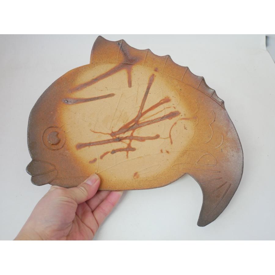 鯛のお皿 /津軽金山焼 金山焼 皿 お皿 陶器 焼き締め めでたい 鯛 お魚