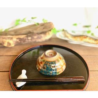 九谷焼 高級 陶磁器 飯碗 小 青粒＋金花詰 傑作 (Kutani rice bowl