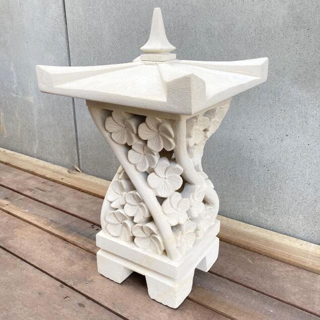 燈篭 ストーンオブジェ プルメリア パラス石 H55cm 灯籠 庭 おしゃれ