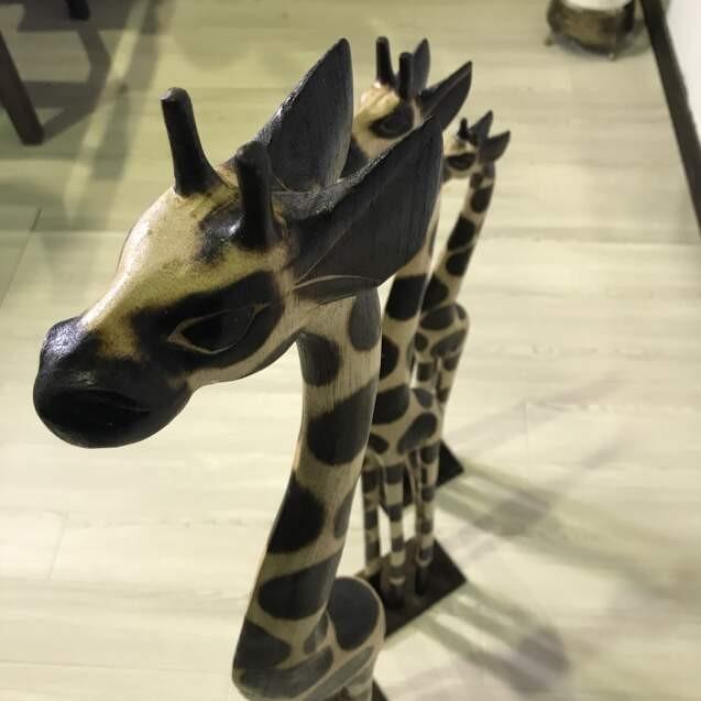 SALE特価! 木彫り キリン 3つセット キリンの木製オブジェ 置き物 バリ