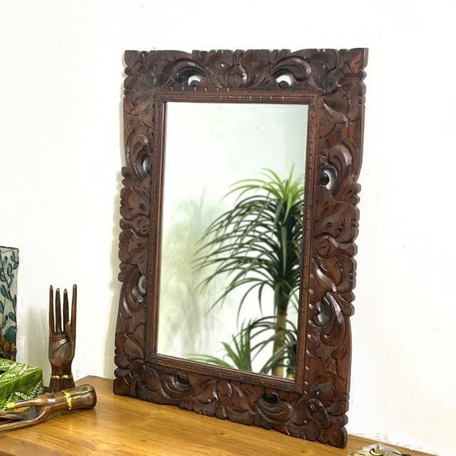 鏡 壁掛け ウォールミラー 木彫りフレーム 透かし H75 W55 バリ彫刻