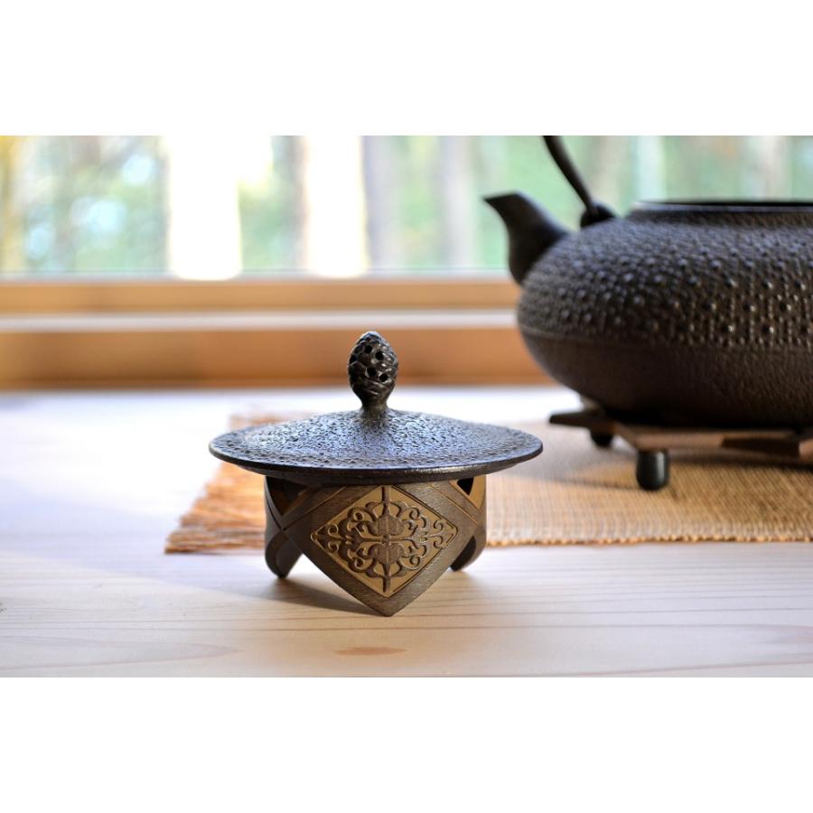 鉄瓶関連アイテム【蓋置「万華鏡」｜鈴木盛久工房［岩手県］】南部鉄器