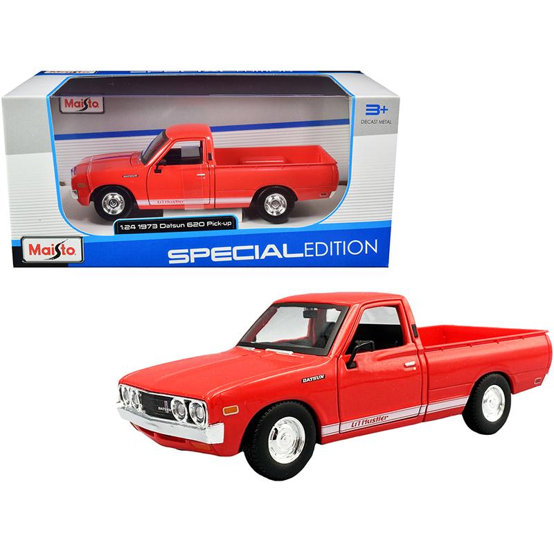 ミニカー 1/24 maisto 1973 ダットサン トラック 赤色 Datsun 620