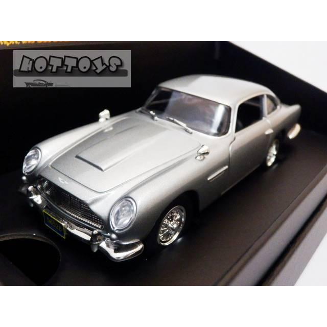 映画 007 カジノロワイヤル 登場車です ミニカー 007 アストンマーチン