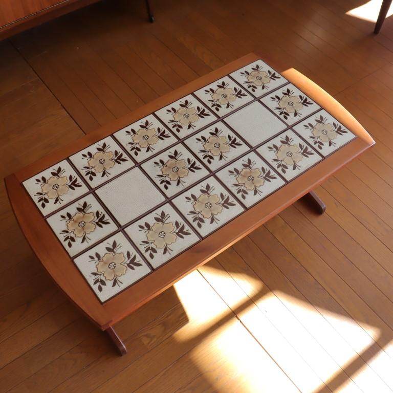 タイルトップテーブル ヴィンテージ 長方形 イギリス 木製 レトロ