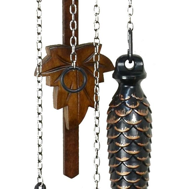 ドイツ森の時計 クォーツ式山小屋鳩時計 伝統の彫刻シリーズ622QM : 鳩