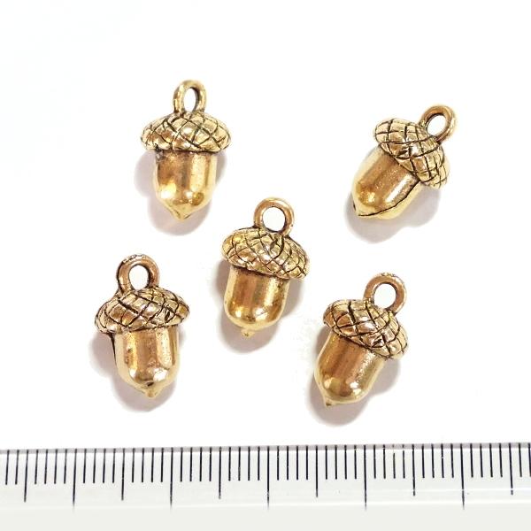 13140-【NYピューター】 どんぐり チャーム 金古美 12mm 5個/1