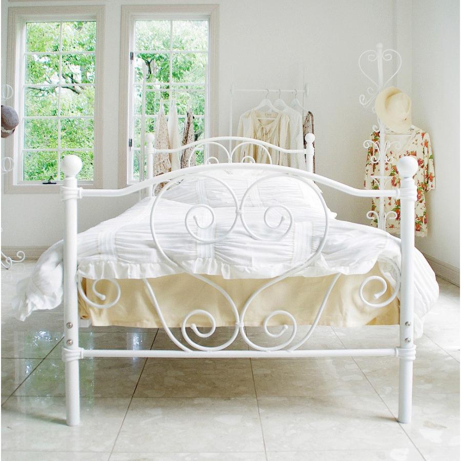 かわいい シングル ベッド 女子向け スチール パイプ お姫様 ガーリー