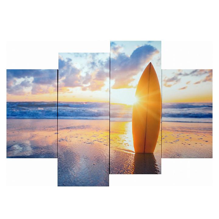 フォトパネル Surfboard on the beach at sunset 4枚セット 分割 海