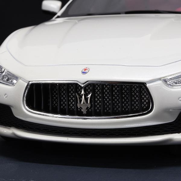 Maserati（マセラティ） 1/18 マセラティ純正 Ghibliミニチュアモデル