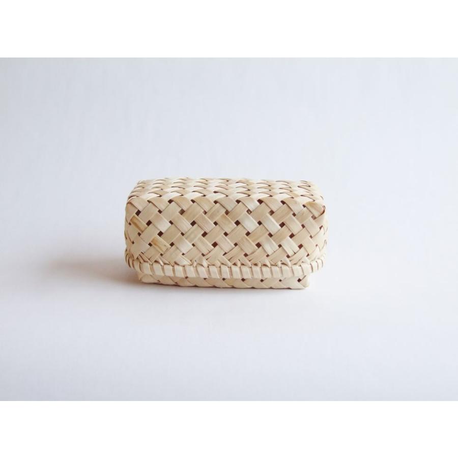 秋田県角館イタヤ細工 イタヤ長方形弁当かご 四つ目蓋付き おにぎり