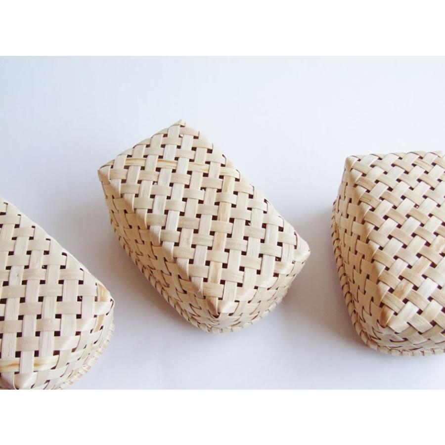 秋田県角館イタヤ細工 イタヤ長方形弁当かご 四つ目蓋付き おにぎり