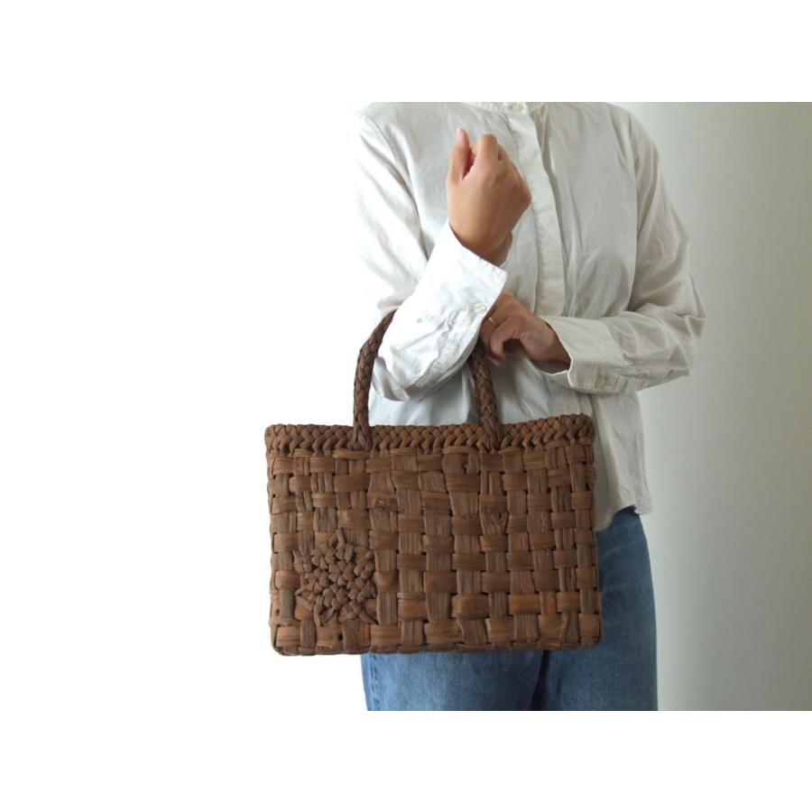 純国産 山形県 山葡萄かごバッグ 市松編み 六角花模様編みアクセント