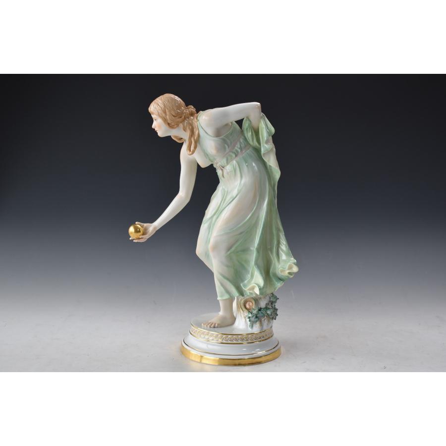 マイセン 【超名作・人気の人形】ボールを拾う少女像 ケーゲルバーン