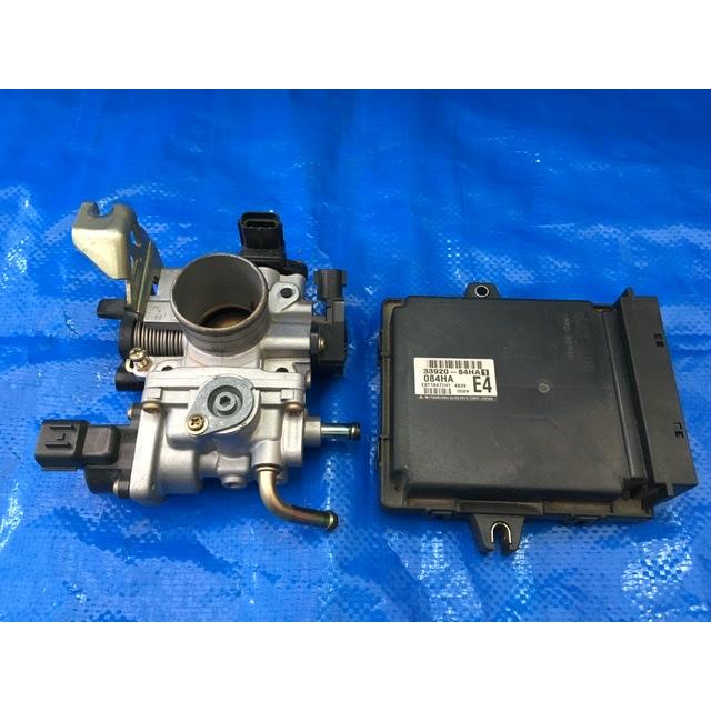 スロットル ボディ エンジン コンピューター kei HN22S スズキ K6A AT