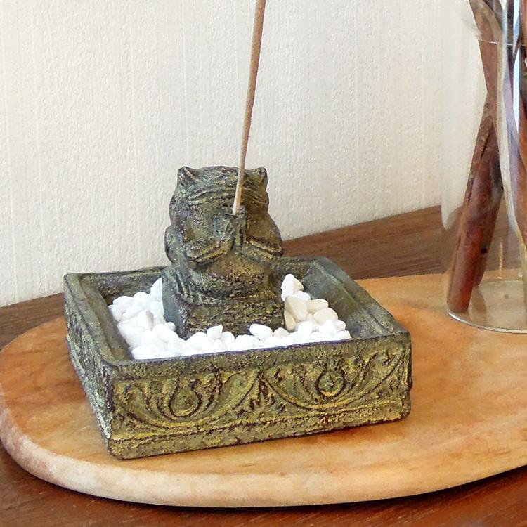 アジアン雑貨 お香立て 香皿 バリ カエルの置物 石 お香 バリ雑貨 イン