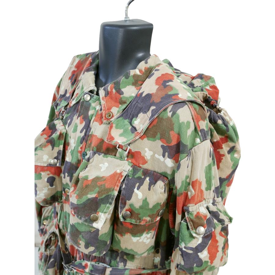 MILITARY（ミリタリー） スイス軍 M57 フィールドジャケット バック