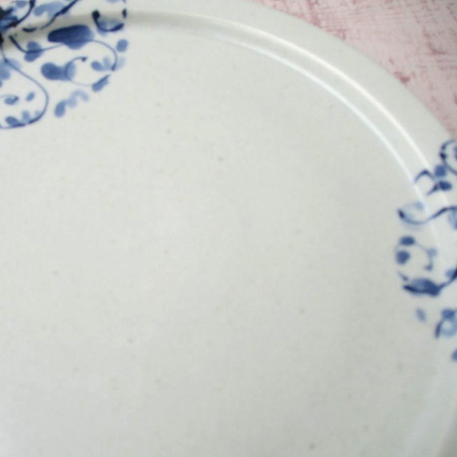 有田焼 お皿 丸皿 プレート 岡晋吾 染付 菊唐草7寸天平平皿 シンプル