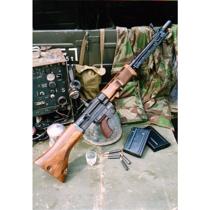 2/25(水)5％OFFクーポン】【大型送料】ショウエイモデルガン・FG42