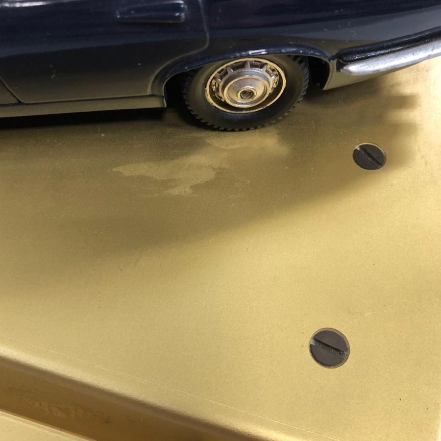 JAGUAR（ジャガー） 現品 ジャガーミニカーライター付き 灰皿 : ミニ