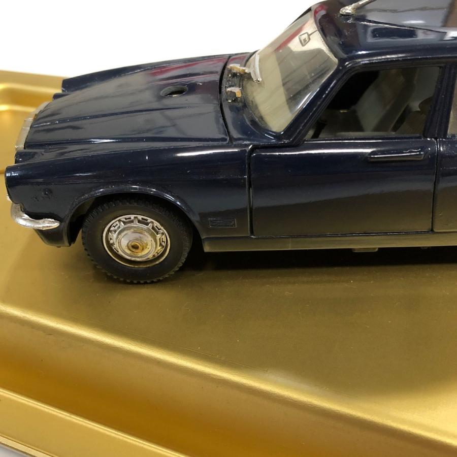 JAGUAR（ジャガー） 現品 ジャガーミニカーライター付き 灰皿 : ミニ