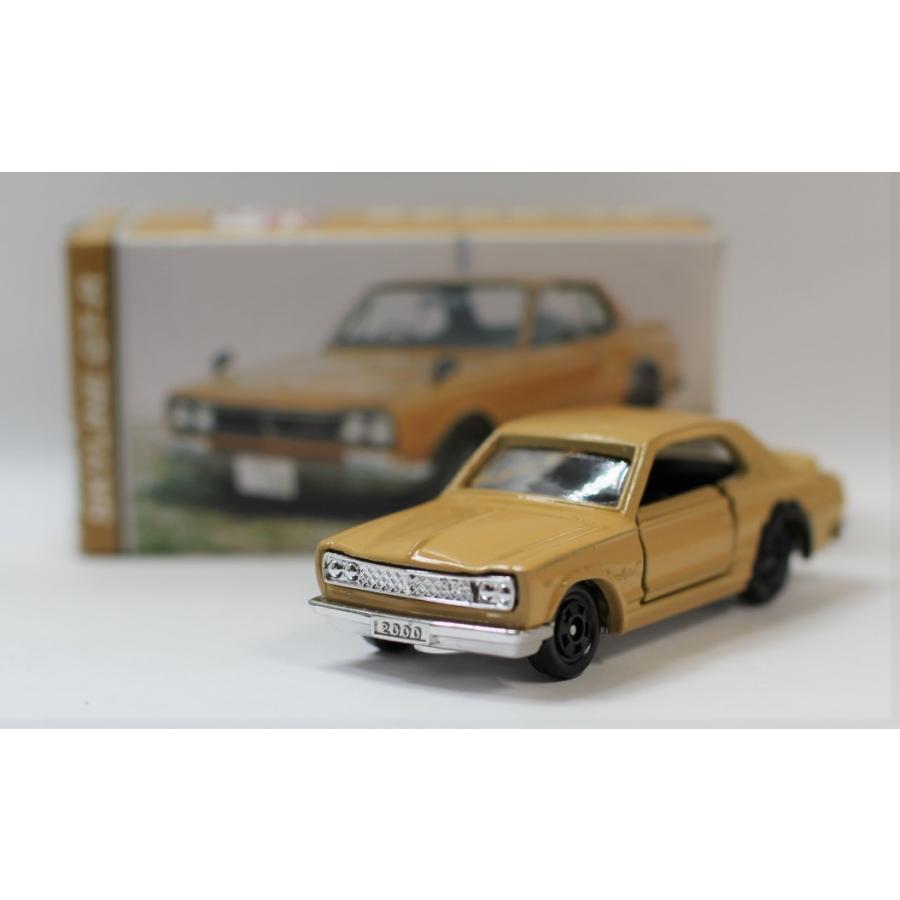 新品 トミカ ガリバー特注 スカイライン GT-R KPGC-10 黄土色 2001