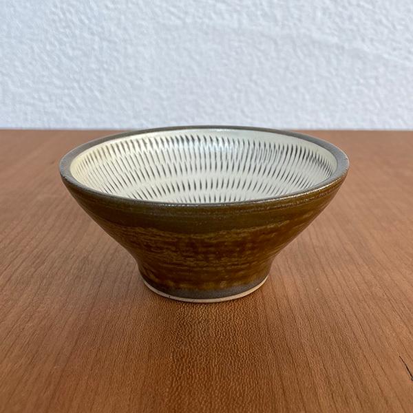 在庫限り)小鹿田焼 小鉢 黒縁 3.5寸 直径10.8cm×高さ4cm 品番