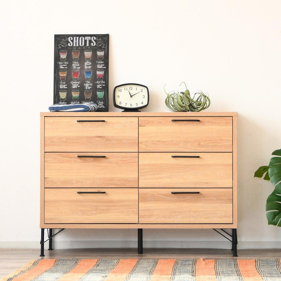 ニトリ（NITORI） 木目調×スチールのおしゃれなローチェスト タンス