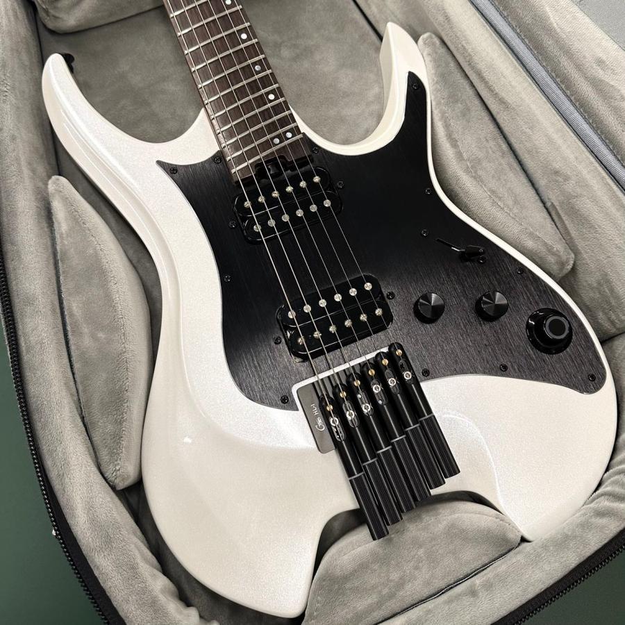 中古】【保証対象外】 Mooer GTRS W800（Pearl White）/ a45154 エレキ