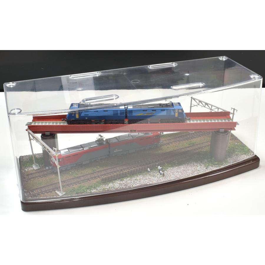トミックス 【12月限定大特価】鉄道模型ジオラマ展示台 ケース付 立体