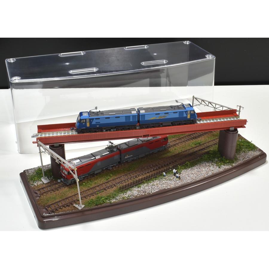 トミックス 【12月限定大特価】鉄道模型ジオラマ展示台 ケース付 立体