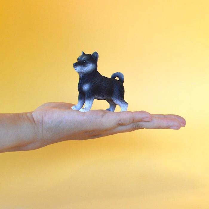 豆柴 柴犬 犬 子犬 黒柴 ミニチュアアニマル 置物 オブジェ かわいい