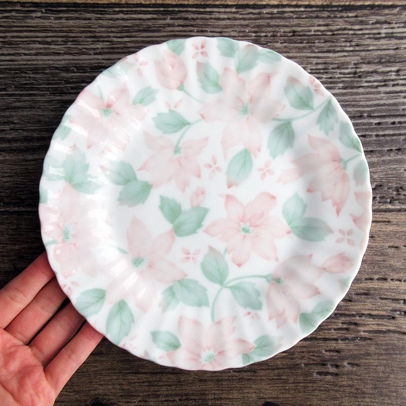 プレート 皿 19.5cm 食器 日本製 美濃焼 サンドイッチ サラダ パン 花