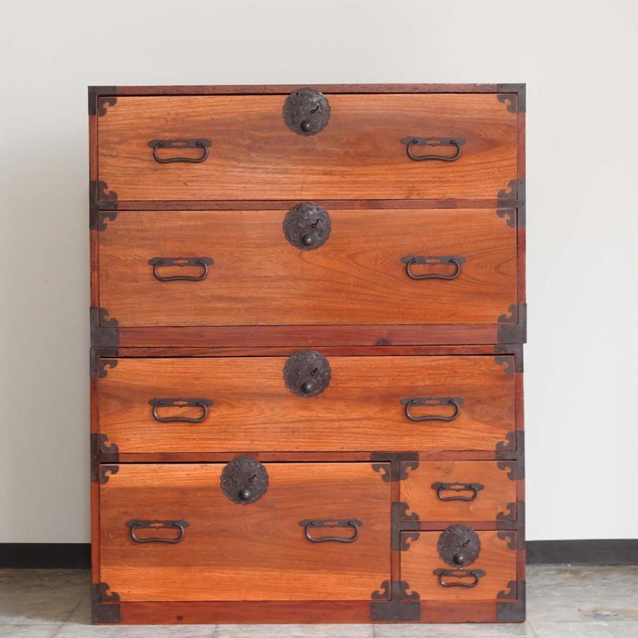 大正期 庄内地方 鶴亀松竹梅図雪輪形金具 時代重ね箪笥 鍵付き/ 箪笥