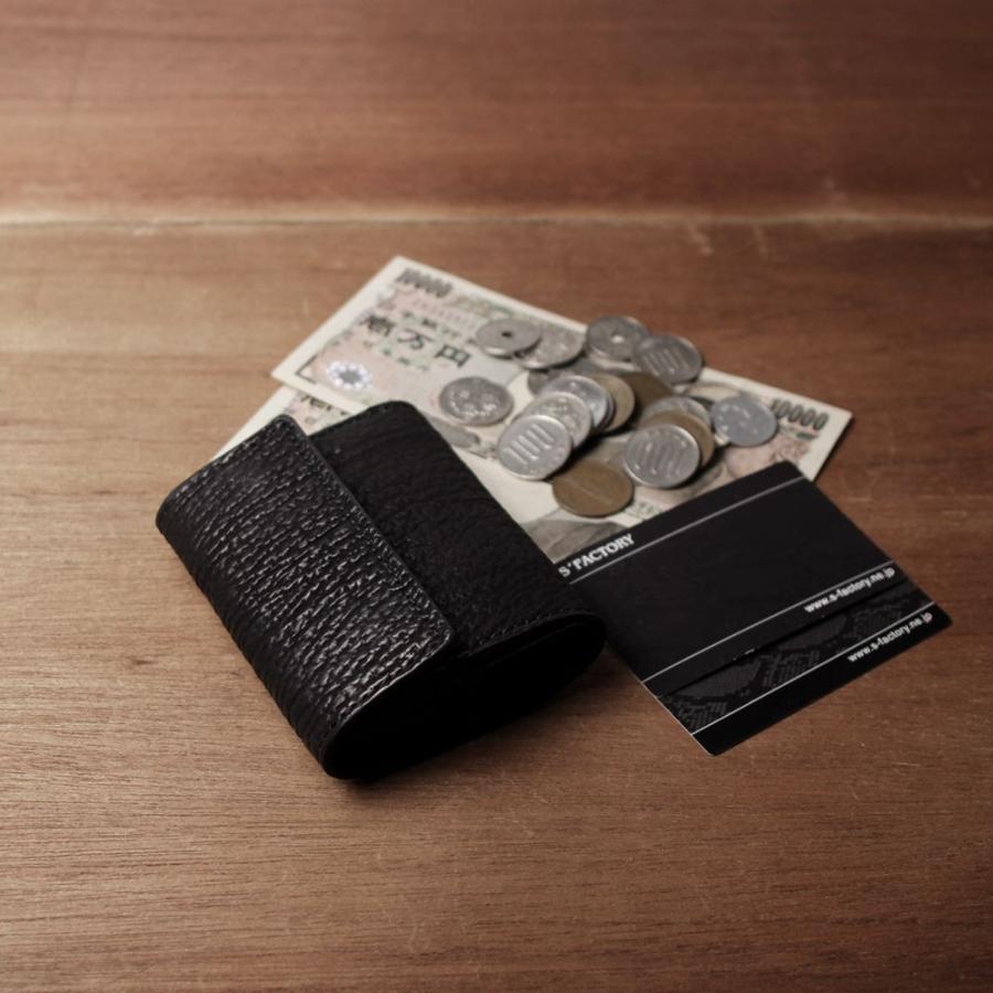 S'FACTORY 革財布 三つ折りミニウォレット シャーク（サメ革） : S